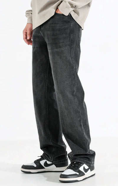 BLACK BASIC JEANS