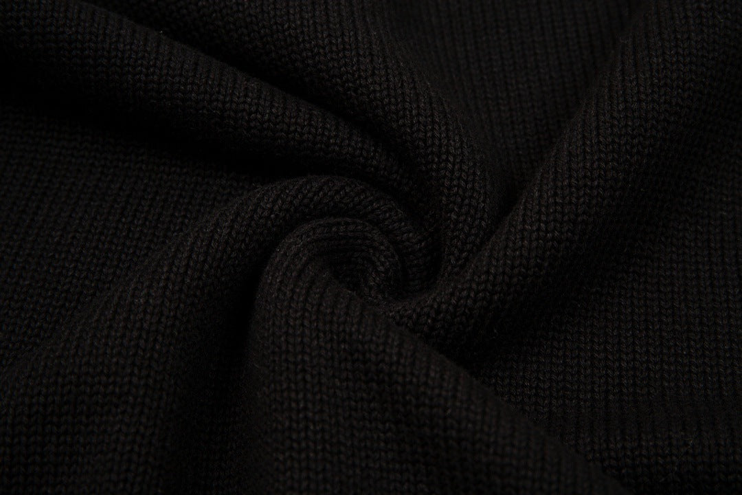"HEART" - SWEATER